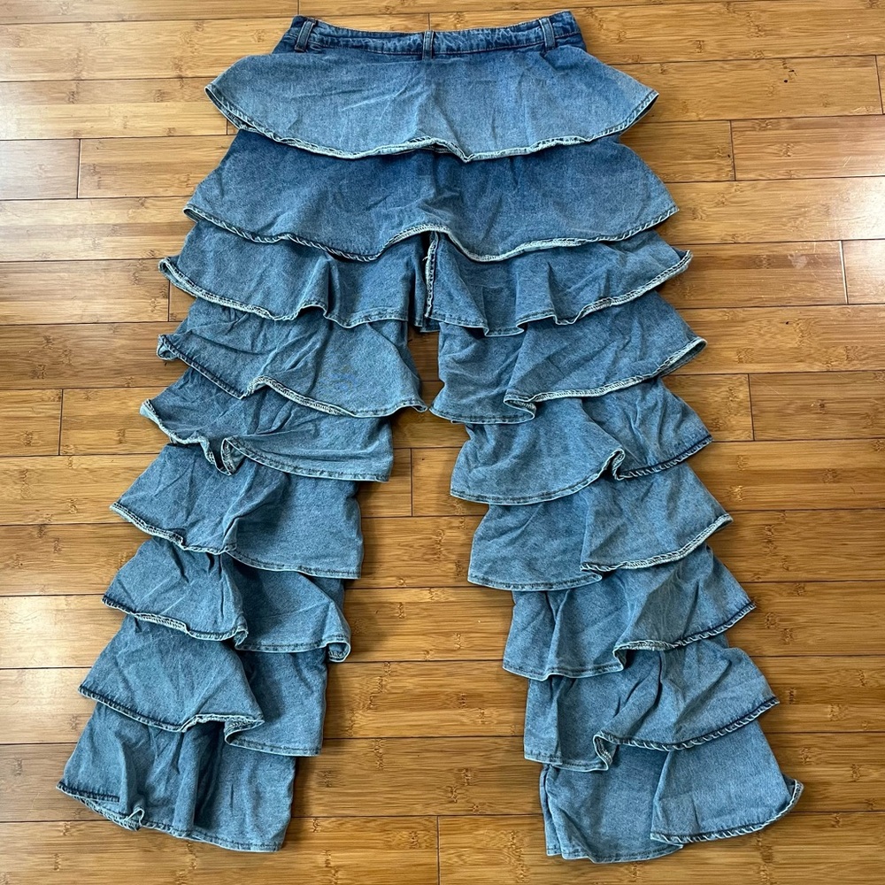 Trendy 70s Western Boho Denim Ruffled Layered High Rise Flare Jeans - Inseam 32” - Picture 2 of 8
